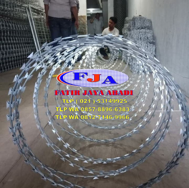 Kawat Duri Silet / Razor Wire BTO-22